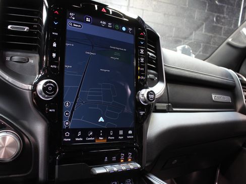 Used 2022 RAM 1500 Laramie image 64