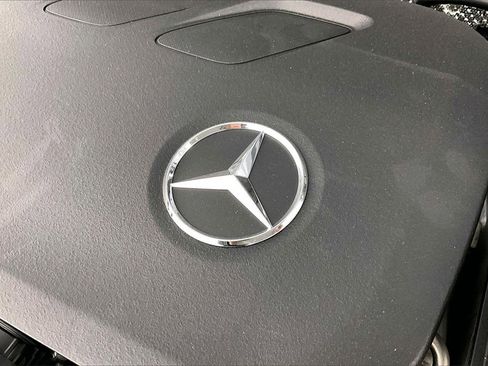 New 2026 Mercedes-Benz GLB 250 4MATIC image 17