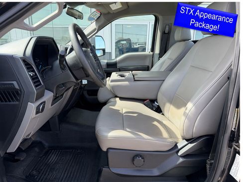 Used 2020 Ford F250 XL w/ STX Appearance Package RWD image 3