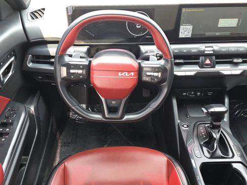 Used 2025 Kia K4 GT-Line w/ GT-Line Premium Package FWD image 8