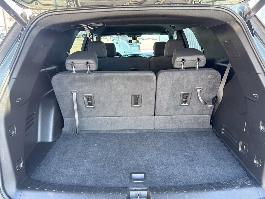 Used 2023 Chevrolet Traverse LT AWD/4WD image 37