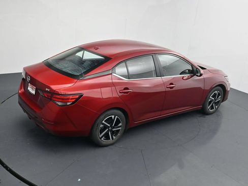 Used 2024 Nissan Sentra SV FWD image 30