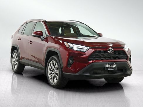 Used 2025 Toyota RAV4 XLE Premium w/ Weather Package AWD/4WD image 7