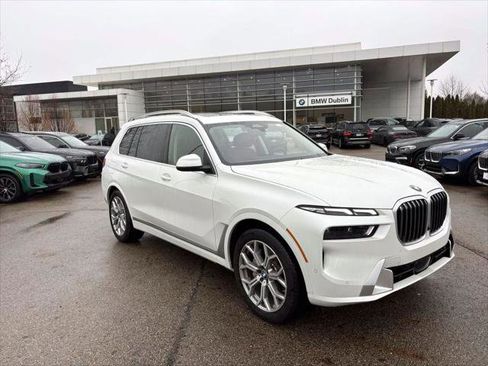 Certified 2026 BMW X7 xDrive40i w/ Premium Package image 1