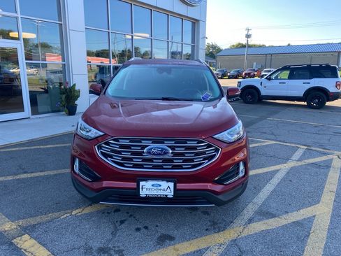 Used 2019 Ford Edge SEL w/ Equipment Group 201A AWD/4WD image 9