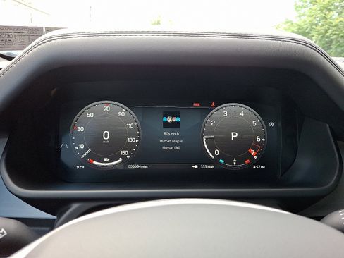 Certified 2025 Land Rover Defender 130 X-Dynamic SE image 23