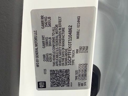 Certified 2026 Chevrolet Colorado ZR2 w/ Technology Package AWD/4WD image 26