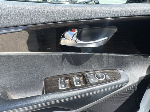 Used 2020 Kia Sorento EX FWD image 13