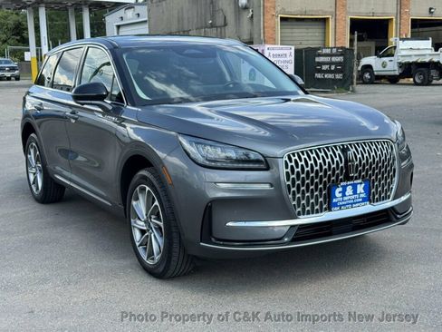 Used 2024 Lincoln Corsair AWD w/ Equipment Group 101A image 2