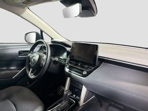 Used 2024 Toyota Corolla Cross LE FWD image 28