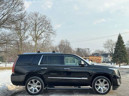 Used 2015 Cadillac Escalade Premium image 9