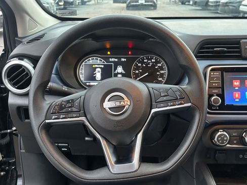 Used 2025 Nissan Versa SV image 28