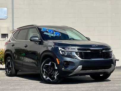 Certified 2025 Kia Seltos EX w/ EX Sunroof Package