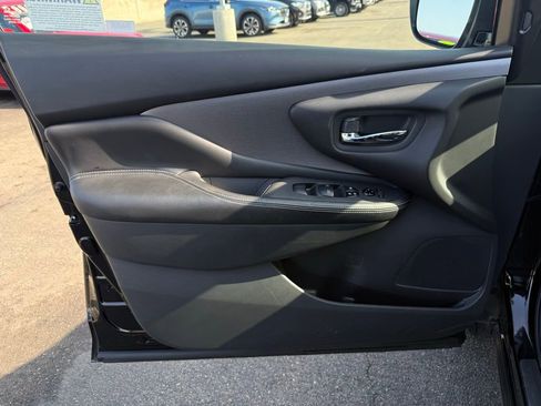 Certified 2024 Nissan Murano SV w/ SV Midnight Edition Package FWD image 19