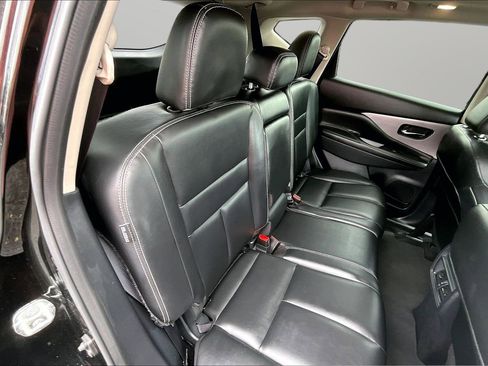 Used 2023 Nissan Murano SV AWD/4WD image 17