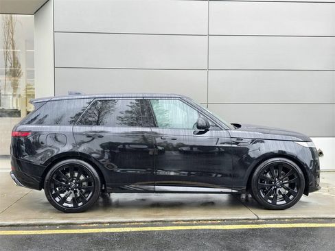 New 2025 Land Rover Range Rover Sport Dynamic SE image 7