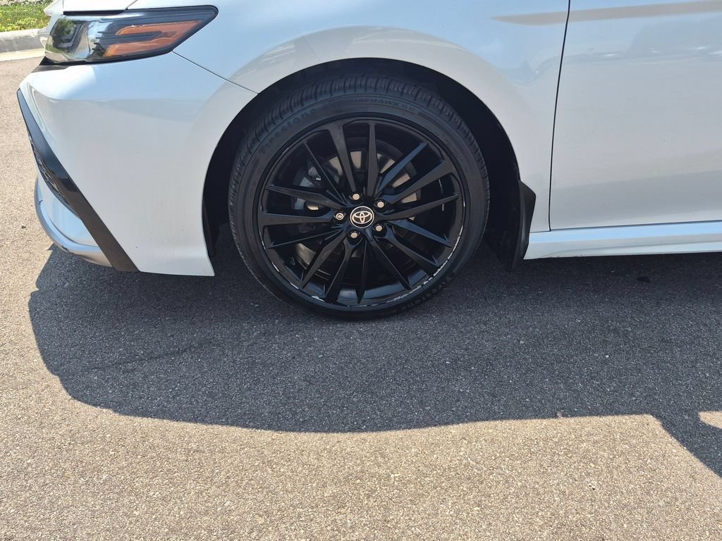 Used 2022 Toyota Camry XSE FWD image 10