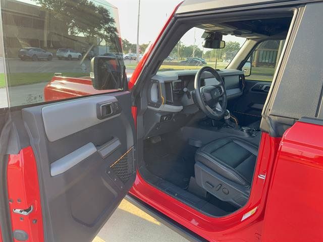 Used 2023 Ford Bronco Badlands w/ Sasquatch Package AWD/4WD image 7