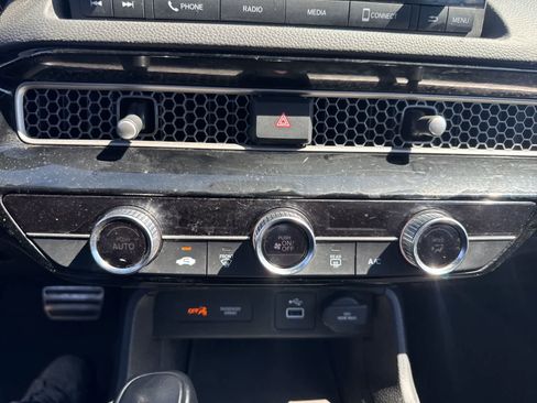 Used 2024 Honda Civic Sport image 25