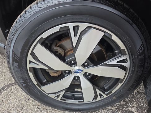 Used 2020 Subaru Forester Touring AWD/4WD image 12