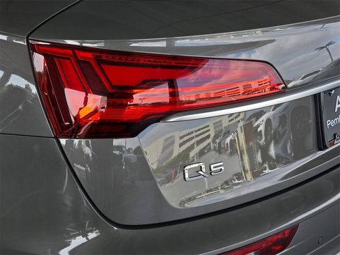 Used 2023 Audi Q5 2.0T Premium w/ Convenience Package image 31
