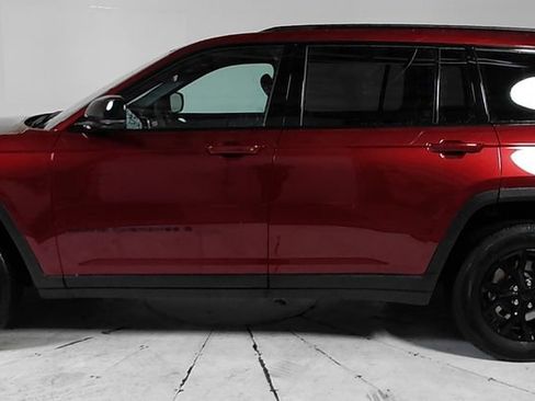 Certified 2025 Jeep Grand Cherokee L Altitude image 4