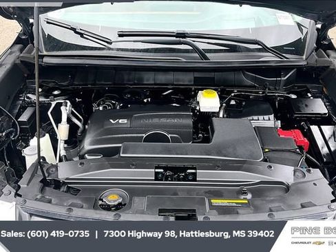 Used 2023 Nissan Pathfinder Platinum w/ Cargo Package image 8