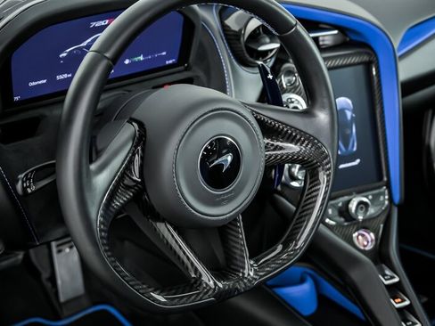 Used 2019 McLaren 720S Performance RWD image 25