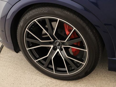 Used 2019 Audi Q8 Prestige image 32