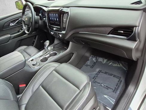 Used 2021 Chevrolet Traverse High Country FWD image 22
