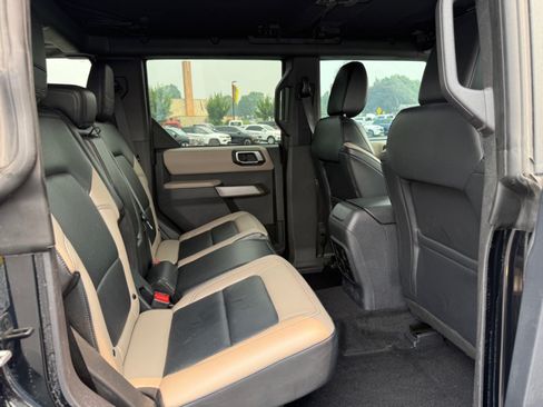 Used 2023 Ford Bronco Wildtrak AWD/4WD image 27