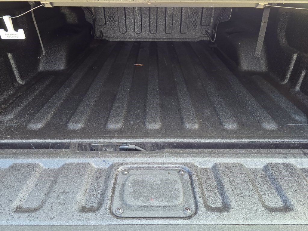 Used 2025 Jeep Gladiator Sport AWD/4WD image 6