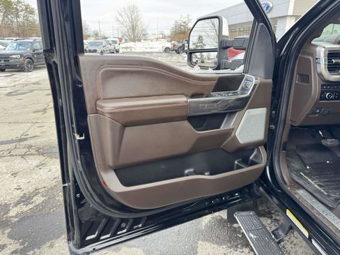 Used 2023 Ford F450 King Ranch w/ Chrome Package image 20