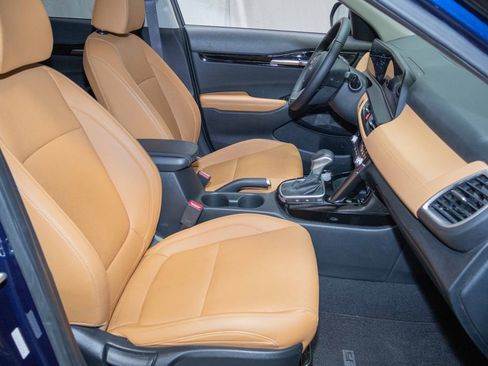 Used 2024 Kia Seltos EX image 15