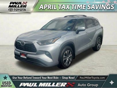 Used 2023 Toyota Highlander XLE