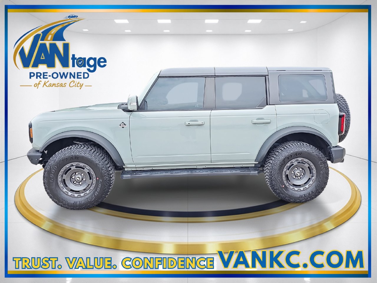 Used 2024 Ford Bronco Outer Banks AWD/4WD image 10