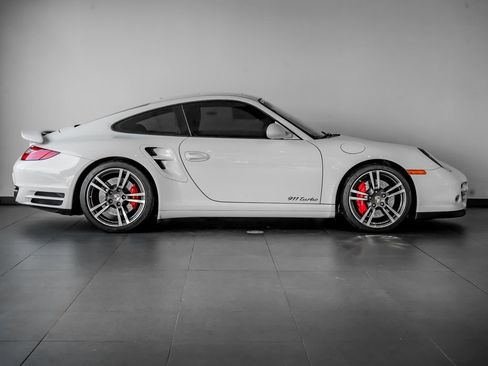 Used 2011 Porsche 911 Turbo AWD/4WD image 8