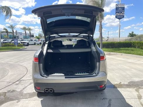 Used 2019 Jaguar F-PACE R-Sport AWD/4WD image 26