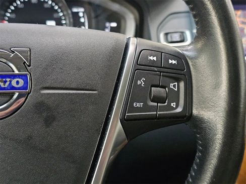 Used 2017 Volvo XC60 T5 Inscription w/ Advanced Package image 30