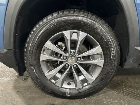 Certified 2025 Chevrolet Equinox LT w/ Convenience Package II AWD/4WD image 24