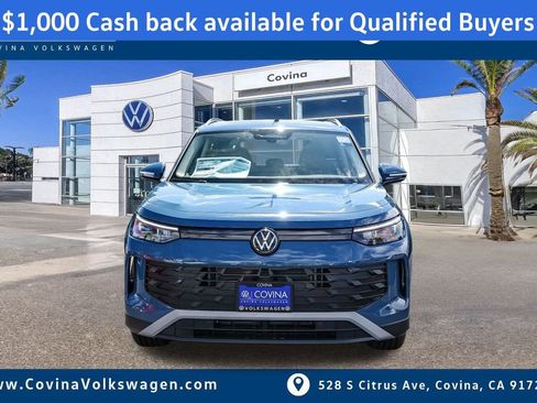 New 2026 Volkswagen Tiguan SE image 2