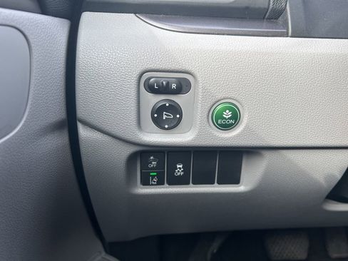 Used 2021 Honda Pilot EX image 33