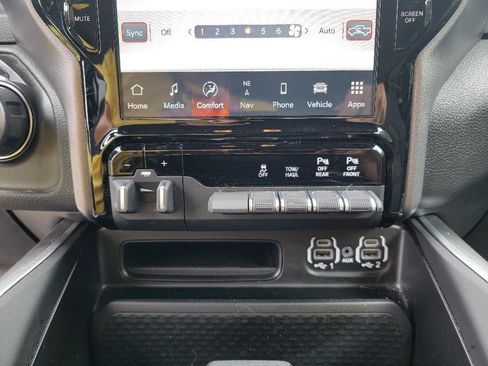 Used 2023 RAM 1500 Big Horn AWD/4WD image 22