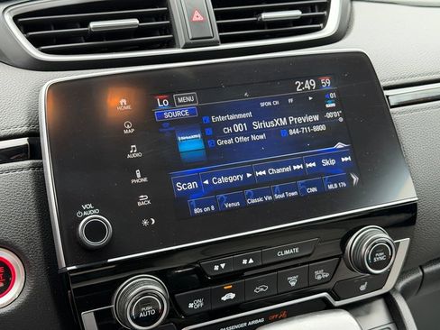 Used 2018 Honda CR-V Touring image 4