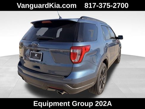 Used 2019 Ford Explorer XLT w/ Equipment Group 202A image 4
