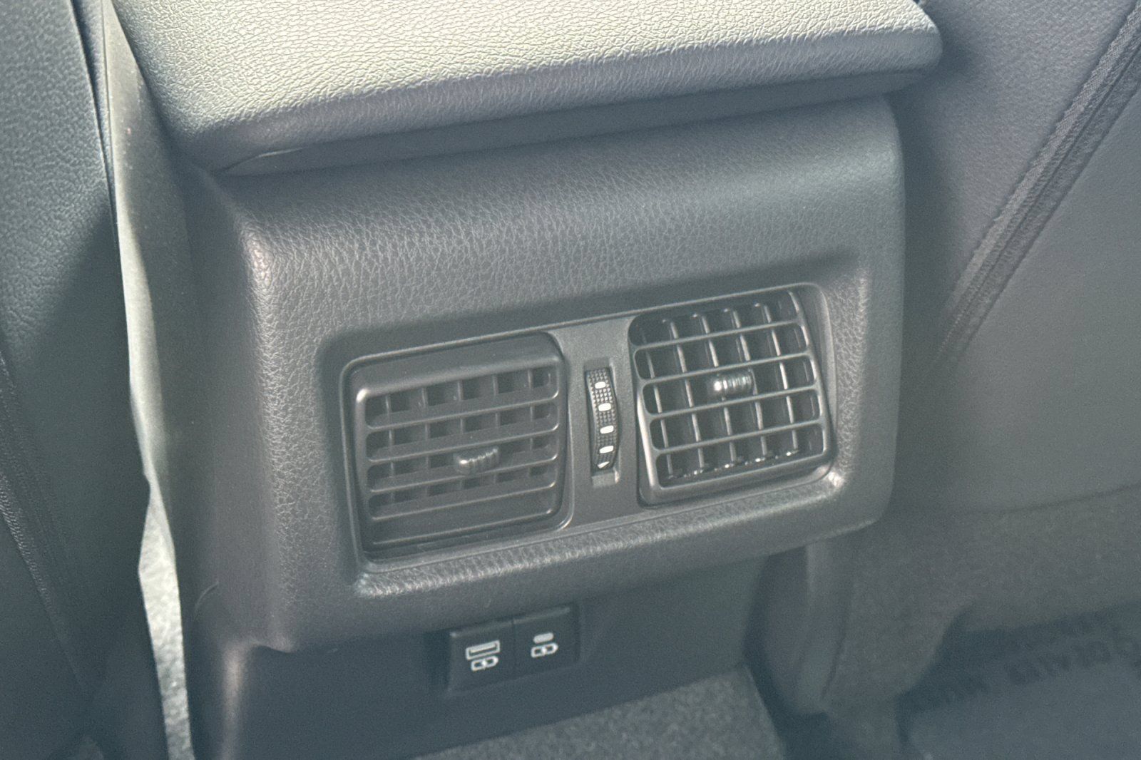 Certified 2025 Toyota Camry SE w/ Convenience Package FWD image 17