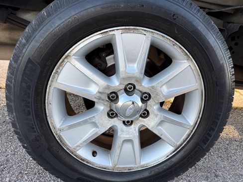 Used 2011 Ford F150 Lariat w/ Lariat Plus Pkg RWD image 23