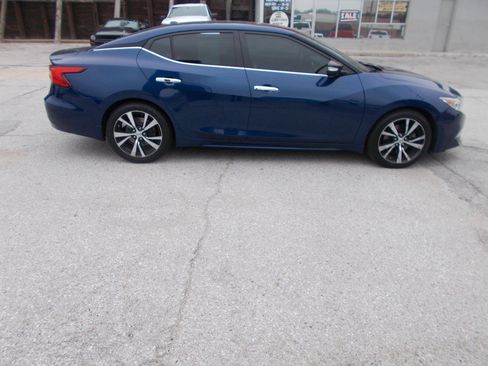 Used 2018 Nissan Maxima 3.5 SV image 4