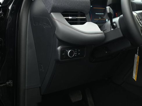 New 2026 Ford Explorer Active RWD image 10