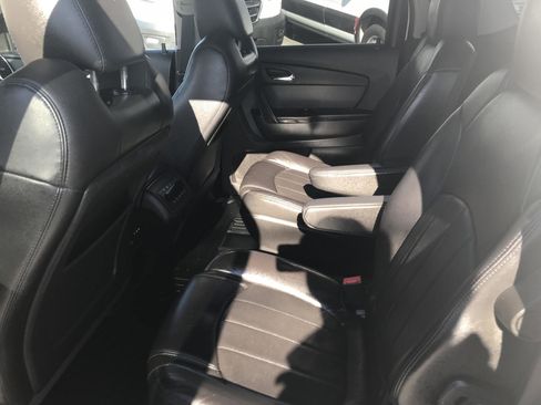 Used 2012 GMC Acadia Denali image 21